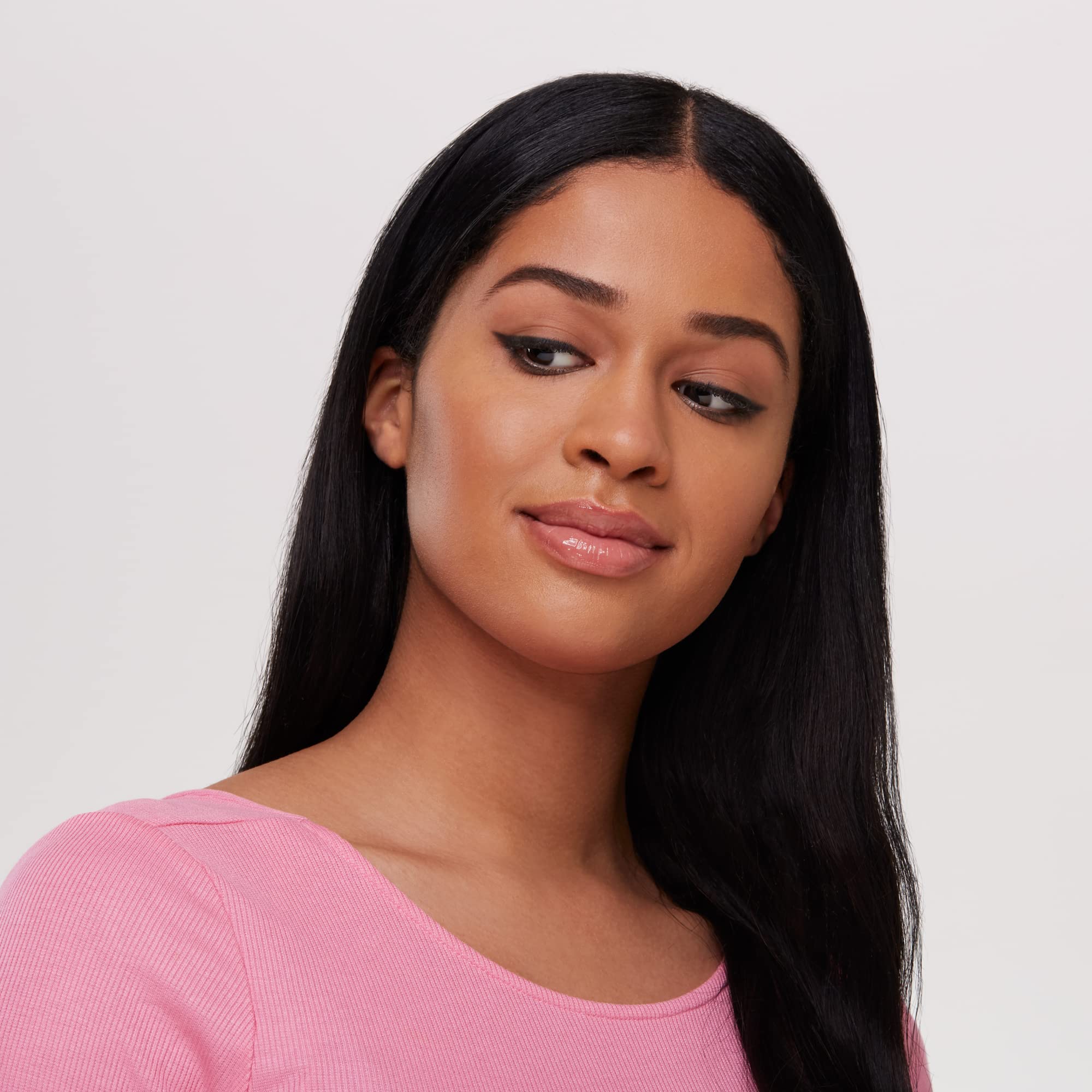 Essence Kajal Pencil: Long-Lasting Color Highlights for Defined Eyes