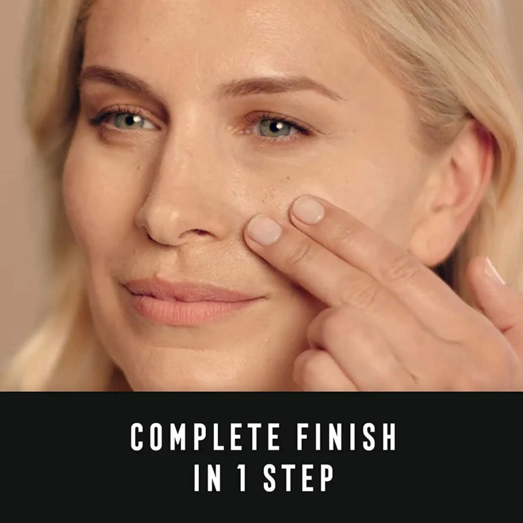 Max Factor Miracle Touch Foundation – Flawless All-in-One Compact