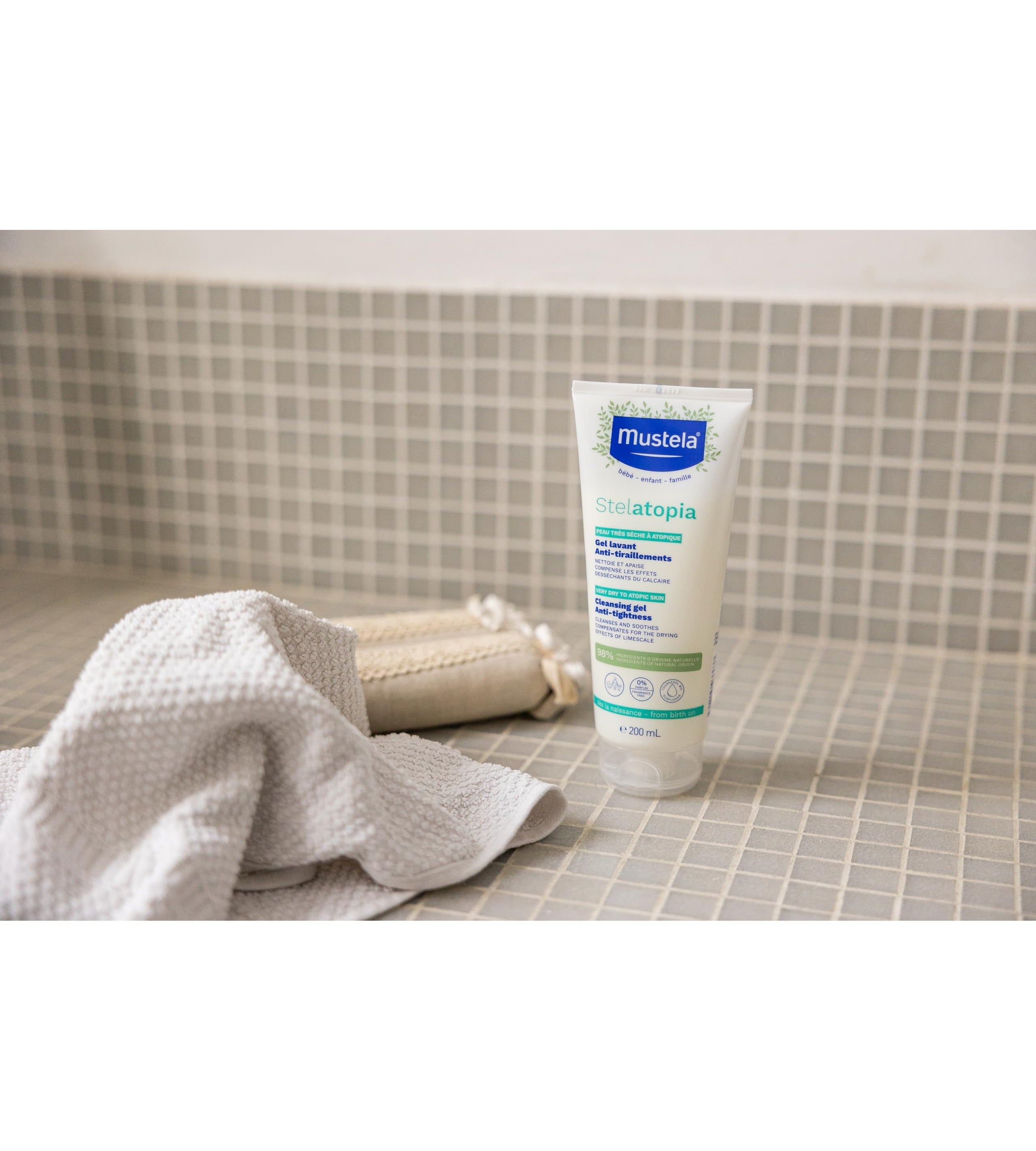 Mustela Stelatopia Cleansing Gel: Soothes & Softens Dry, Sensitive Skin